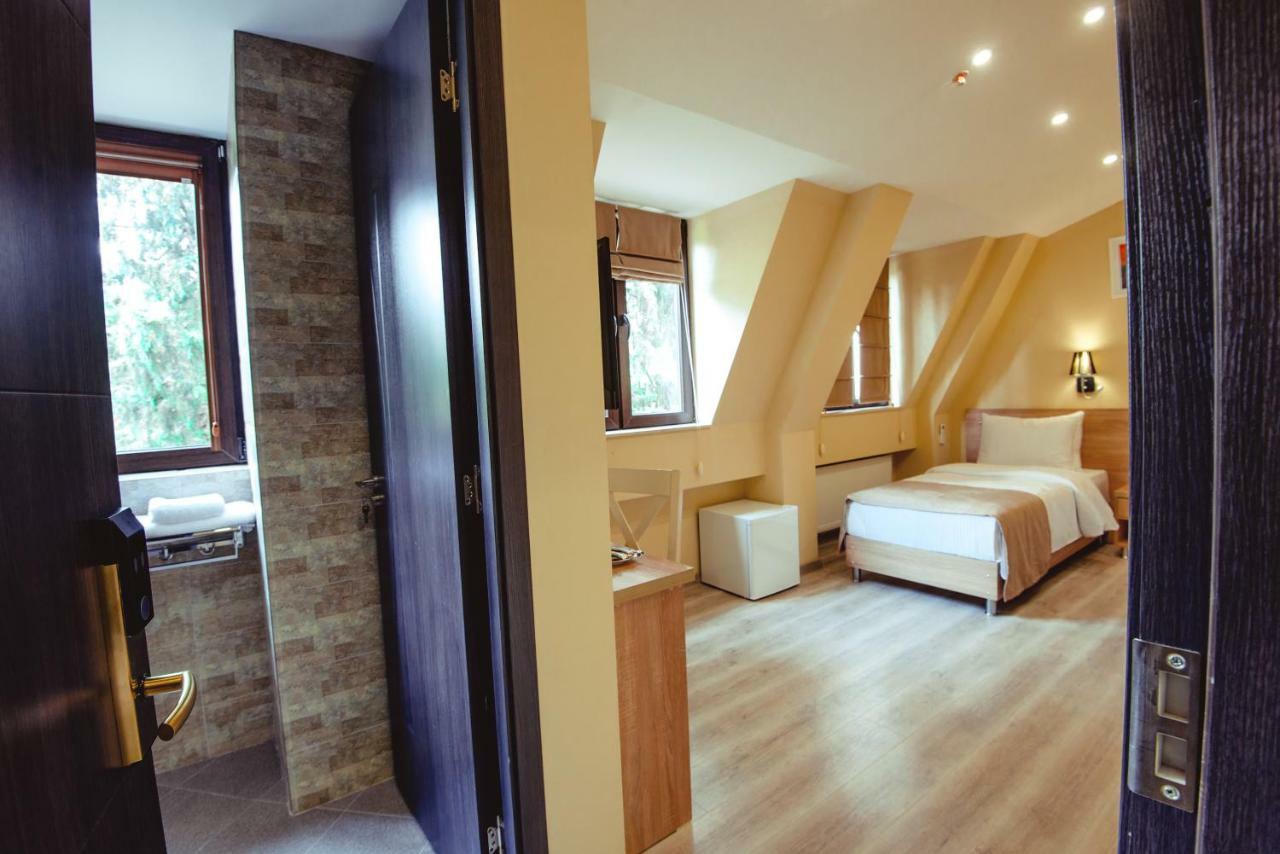 Bliss Hotel Tbilisi Bagian luar foto