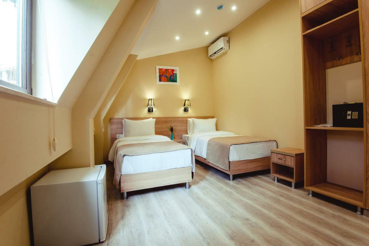 Bliss Hotel Tbilisi Bagian luar foto